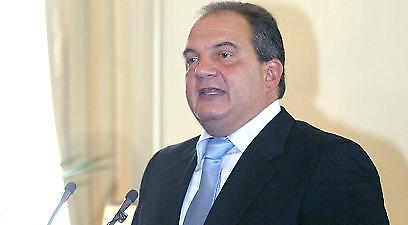 Καραμανλής: «Έγινε σκληρό παιχνίδι»