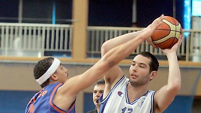 Α1: Ξανά στα «κυανόλευκα» ο Καραποστόλου