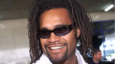 Ενδιαφέρον Ναντ για Καρεμπέ