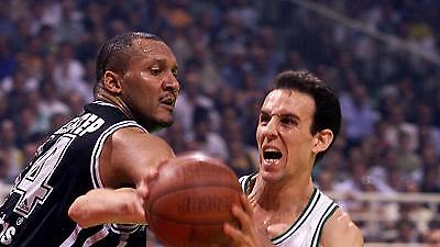 Στα παλιά του λημέρια…