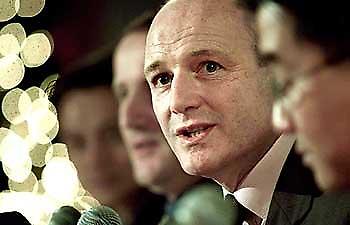 Κένιον: «Ο Μούτου επέλεξε το δρόμο…»