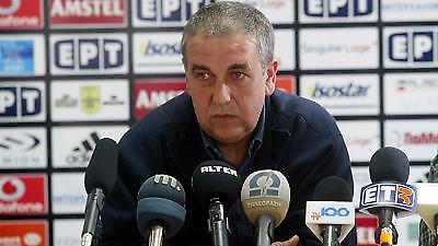 Ερνάντεθ: «Μάταιο να μιλάμε για ποδόσφαιρο…»