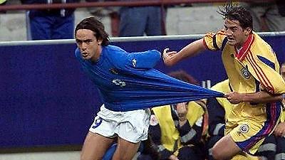 Δύο απουσίες για Ρουμανία