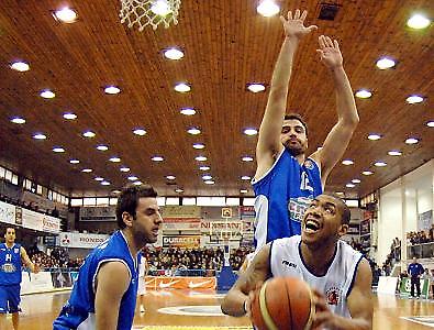 Α2: Σταθερό το δίδυμο