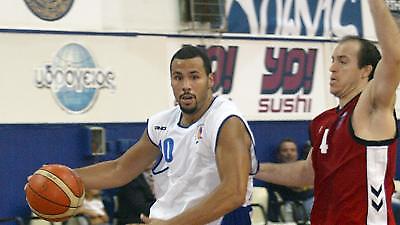 Τέλος ο Χέντερσον από τον Κολοσσό