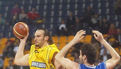 Α1: Καταφτάνουν οι ξένοι…