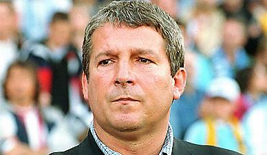 Σχέση Κουρμπίς και Ολυμπιακού βρήκαν οι Γάλλοι