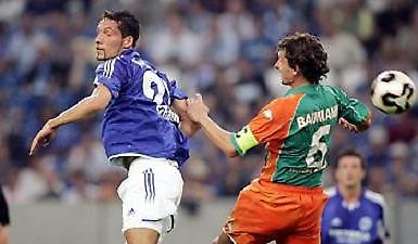 Bundesliga: Τα βλέμματα στην «Άουφ Σάλκε Αρένα»