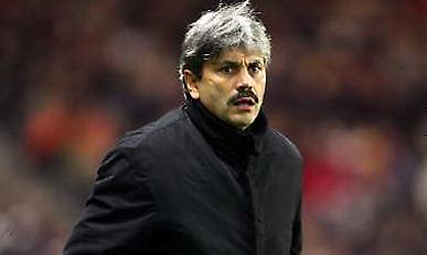 Λακόμπ: «Δεν παραιτούμαι»