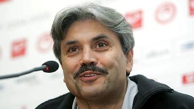 Λακόμπ ορέγεται η Παρί