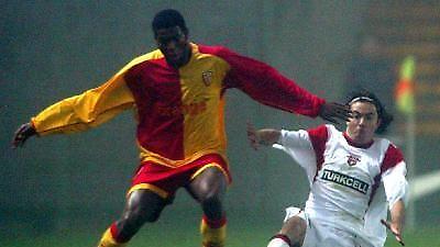 «Γλυκοκοιτάζει» Σαντινί η Λανς