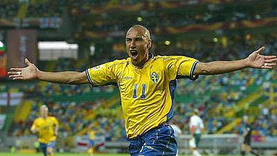 Ντεμπουτάρει ο Λάρσον