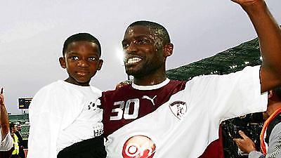 ΛΑΡΙΣΑ: Τα βρήκαν για Μπασιλά!