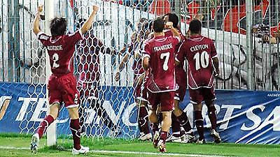 Με το δεξί… η Λάρισα