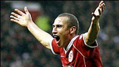 «Ο Λάρσον μπορεί να μείνει στη Γιουνάιτεντ»