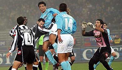 Campionato: Χέρι χέρι Γιουβέντους και Μίλαν