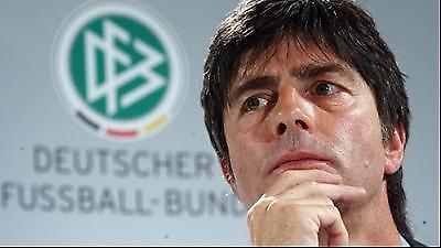 «Μετά το EURO συζητάμε για ανανέωση»