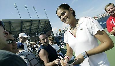 Σταθερή η Λένα