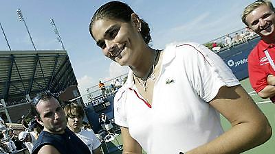 «Άλμα» τεσσάρων θέσεων για τη Λένα