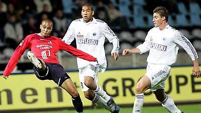 Le Championnat: «Κόλλησαν» στο «Παρκ ντε Πρενς»