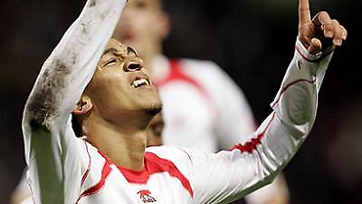 «Δώρο» η Μίλαν, πρόκριση η Λιλ