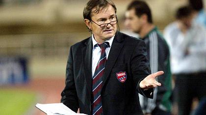 ΠΑΝΙΩΝΙΟΣ: Επίθεση στο πούλμαν, τραυματίας ο Λίνεν