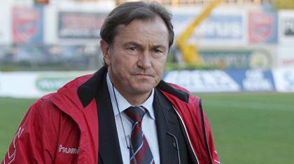 «Να μην παρασυρθούμε»