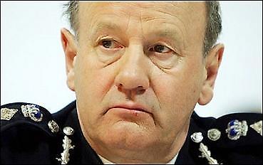 Έλεγχο στους λογαριασμούς των ατζέντηδων θα διατάξει η FA