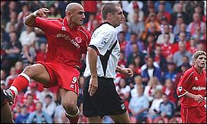 Η Σιένα βλέπει Μακαρόνε