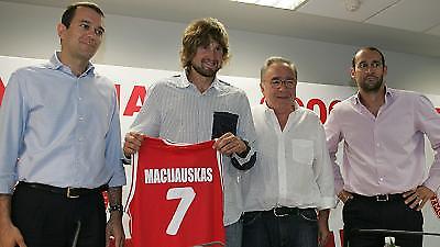 Πήραν τους αριθμούς τους οι «ερυθρόλευκοι»