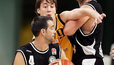 Μαγκουνής: «Φαβορί ο Παναθηναϊκός»