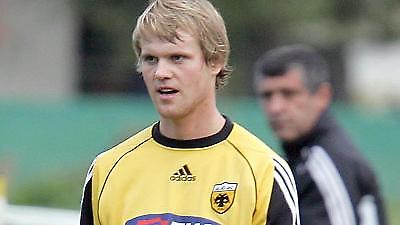 Πείθει τον Σάντος