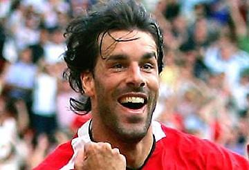 Διαψεύδει τα περί Ρούουντ το Αμβούργο