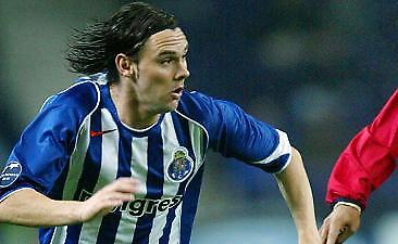 Νυστέρι στον Μανίς