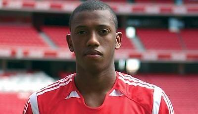 Ζητά αποζημίωση για Φερνάντες η Μπενφίκα από Πόρτσμουθ