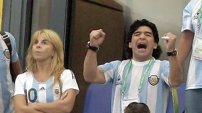 Πρόστιμο στον Μαραντόνα