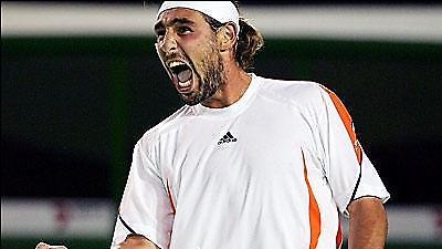 Σταθερός ο Παγδατής, άνοδος για Μαζαράκη