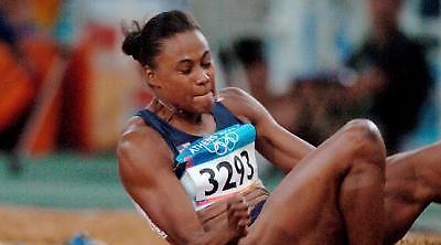 Αρνείται τις κατηγορίες η Τζόουνς