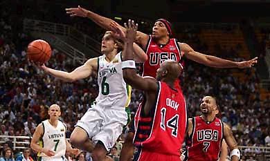 Μάτσε: «Χάρηκα με τη νίκη της Ελλάδας»