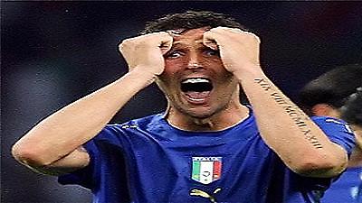 Αγκαλιά οι παίκτες της Ίντερ και της Βαλένθια