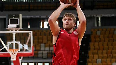 Τελείωσε και επιστρέφει…