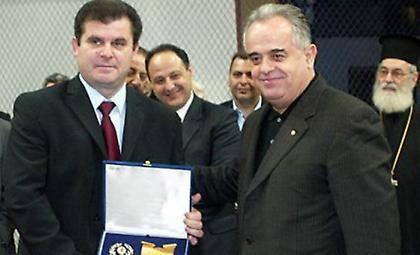 Με Σουηδία στην πρεμιέρα