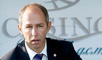 Έξαλλος ο Μάουρερ