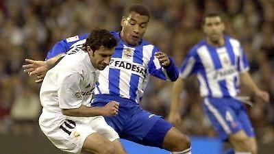 Αλλάζει... θεση ο Μάουρο Σίλβα