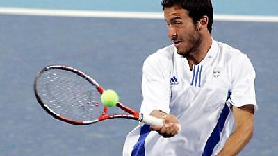 Πρόκριση για Μαζαράκη