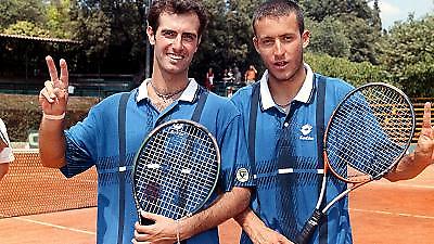 Πρόκριση για Μαζαράκη, «λύγισε» ο Οικονομίδης