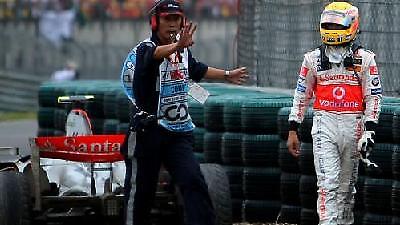 McLaren: «Εμείς φταίμε, όχι ο Χάμιλτον»