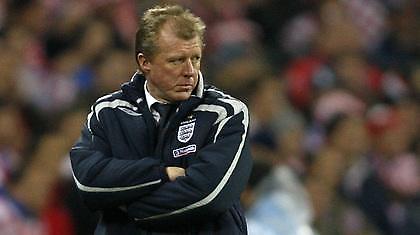 ΜακΚλάρεν: «Αναλαμβάνω την ευθύνη, αλλά δεν παραιτούμαι»