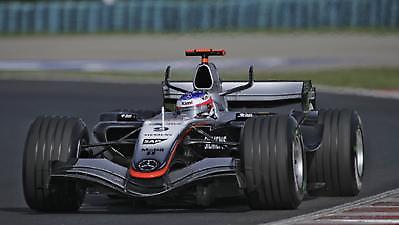 Η Mercedes θέλει να αγοράσει το ποσοστό της McLaren