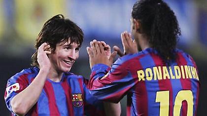 Μέσι: «O Ροναλντίνιο δουλεύει σκληρά»